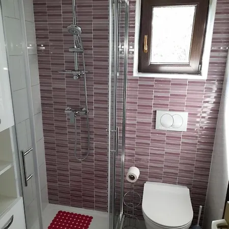 דירה Privacy *